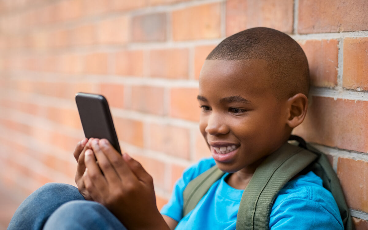 What Age Should A Kid Get a Phone?