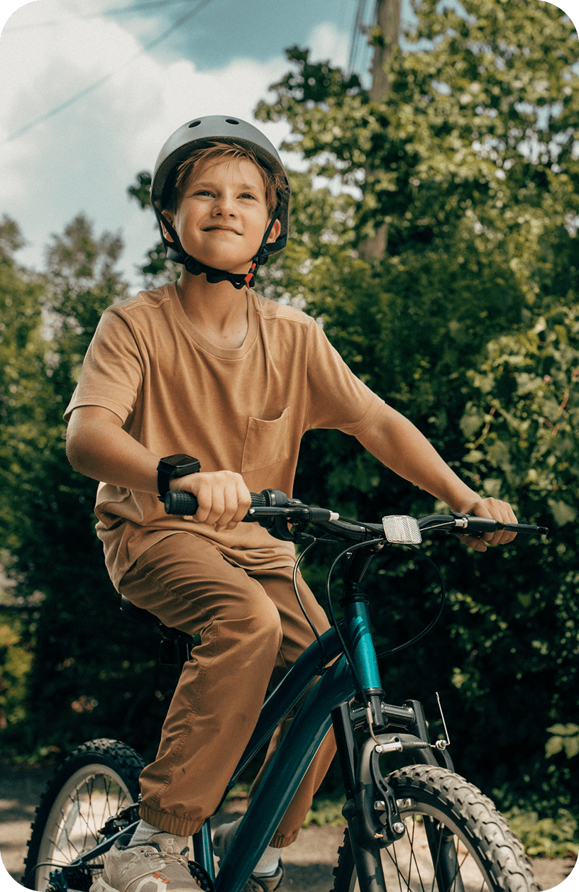 Child with cycle
