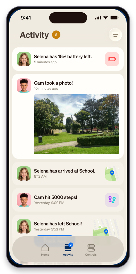 Activity feed in the Cosmo app showing battery warning, a photo, school arrival, step milestone and school departure