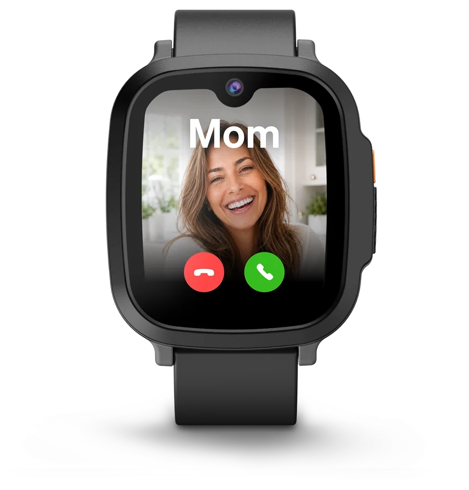 JrTrack Pro in black showing an incoming call from Mom